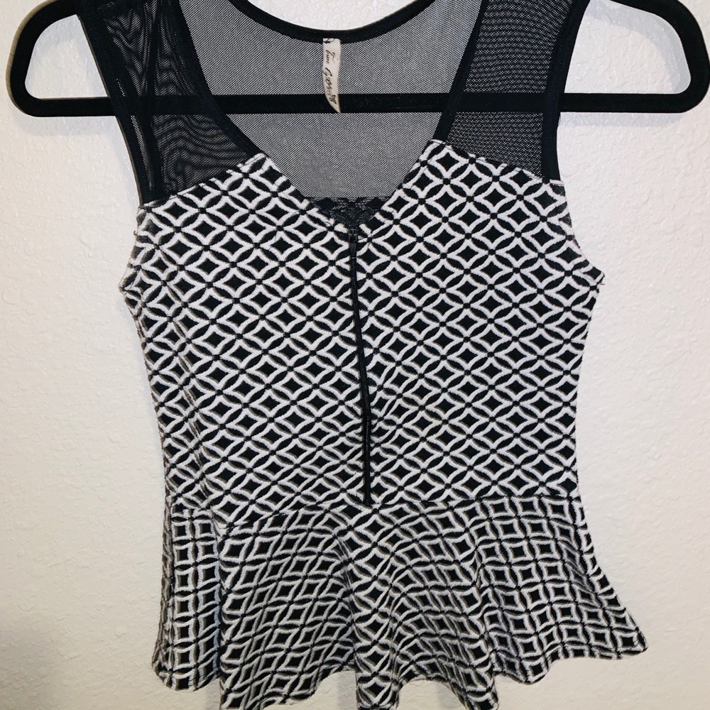 Diamond pattern black and white shirt